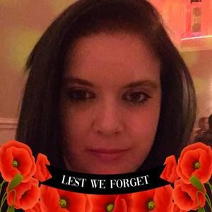 Meet your Posher, Monique